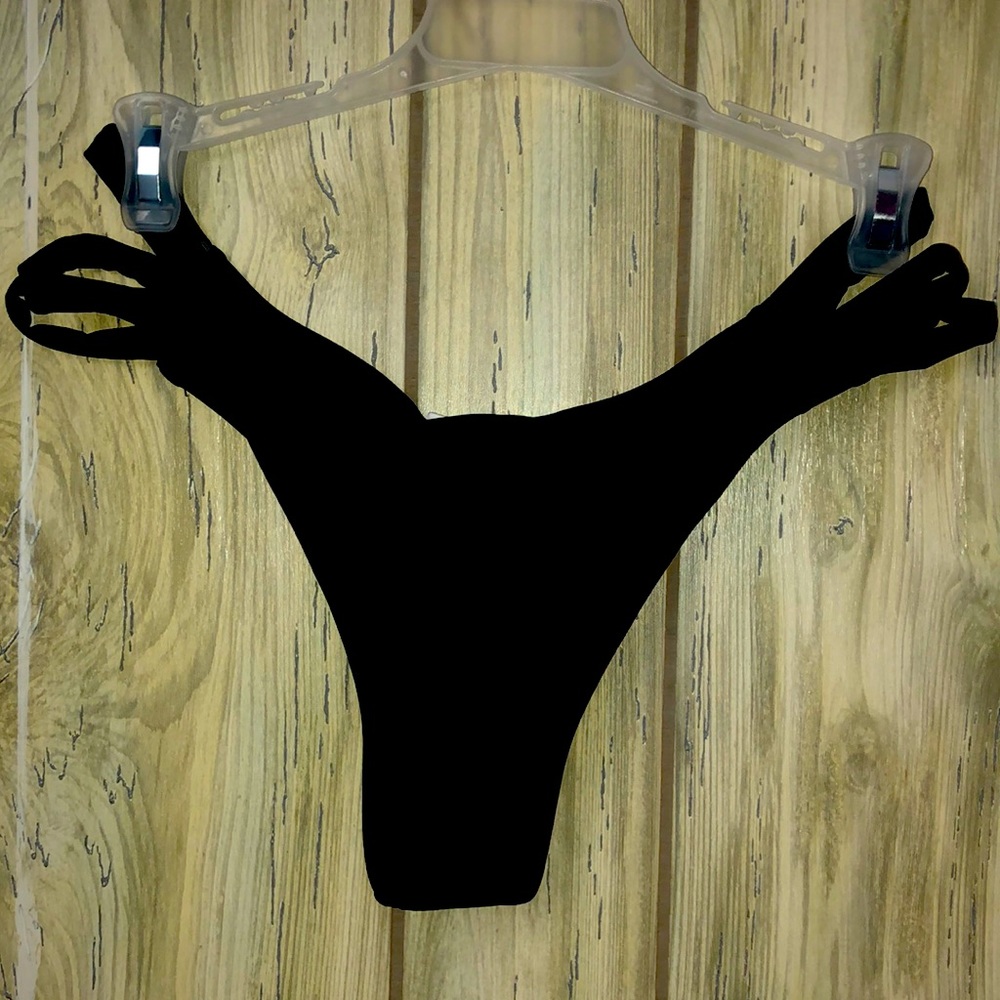 Bikini bottom, size large